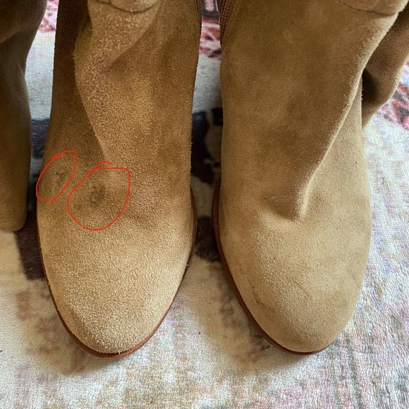 Boots - Picture 5 of 8